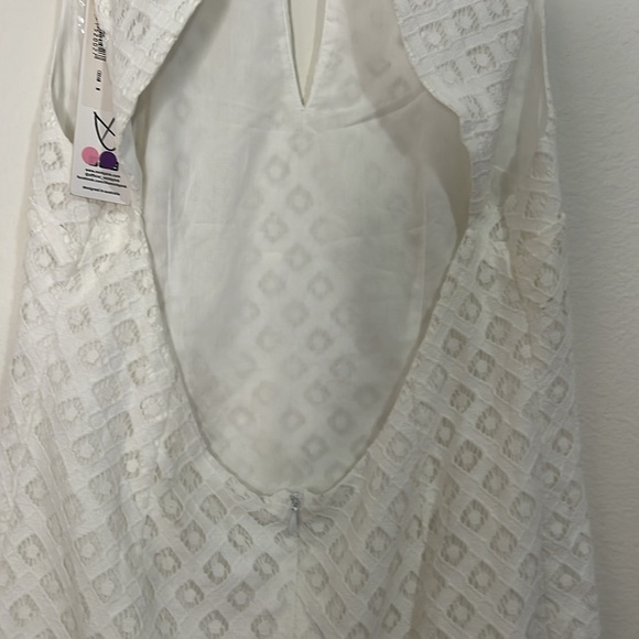 Mink pink. Lace dress with open back size M - Picture 6 of 7